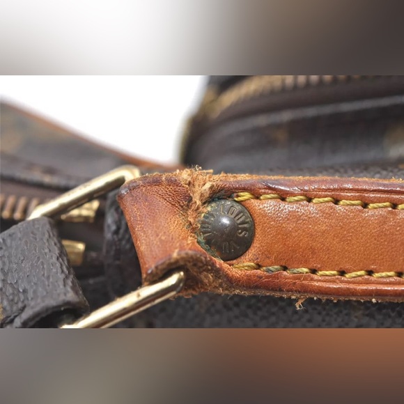 Authentic LOUIS VUITTON AMAZON CROSS BODY SHOULDER BAG MONOGRAM - Picture 8 of 13